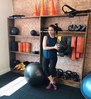 QUEM ME VÊ DE MEINHA NO TREINO NÃO SABE O DURO QUE EU DEI! 😅😅😅 Hoje agendei funcional +pilates no @estudiopass e foi delícia! Mostrei mais do treino aqui no stories e adoro fazer aulas diferentes para sair da rotina padrão de academia! O #EstudioPass simplesmente não enjoa, tem aula de tudo e no BR todo! 🙏🏻 Usa meu código que tem desconto bão: FEPINEDA30 💪🏼👸🏻 | #wod #treinododia #pilates #funcional #jiwabodymind #healthylifestyle #garotasquetreinam