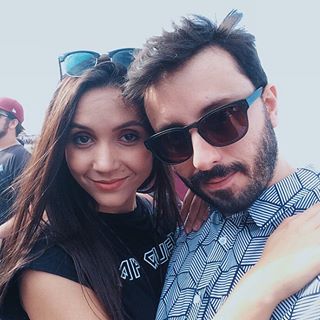 Meu companheiro de aventuras ❤️ | Já parou pra pensar que somos super influenciados pelas pessoas com quem mais convivemos? Algumas companhias não podemos escolher, mas outras sim. Nesse começo de semana (e de mês!), vale pensar com quem você anda investindo tempo e atenção na sua vida. Fale menos e ouça mais para perceber quem você quer perto de ti. 💆🏻 Boa semana!