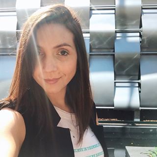 morning glory 🌟 Quem aí é fã de #Narcos da #Netflix? Já tá no canal a crítica da série: vale a pena continuar vendo depois de Escobar e Wagner Moura? Clica no link na bio ou digita aí ➡️ http://YouTube.com/FernandaPineda ! Bom dia pra vocês 😘 | #youtubebrasil #videonovo #seriados #morningglory #bomdia #fotododia #shamelessselfie #selfieoftheday #selfiegram