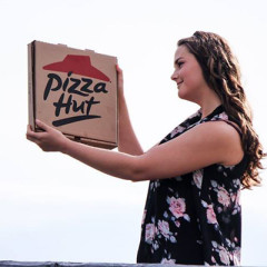 Em um relacionamento sério com: uma pizza